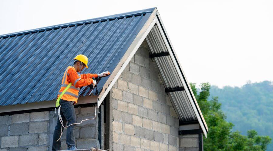Professional gutter cleaning in Nashua, MN